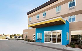 Days Inn By Wyndham Beaumont West I-10 Walden